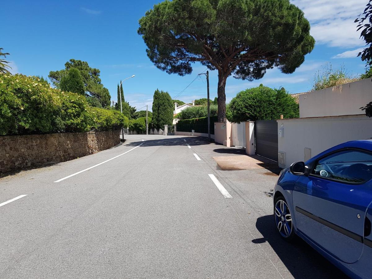 Les Rosieres Sainte Maxime-Golf De Saint Tropez, Climatisee מראה חיצוני תמונה