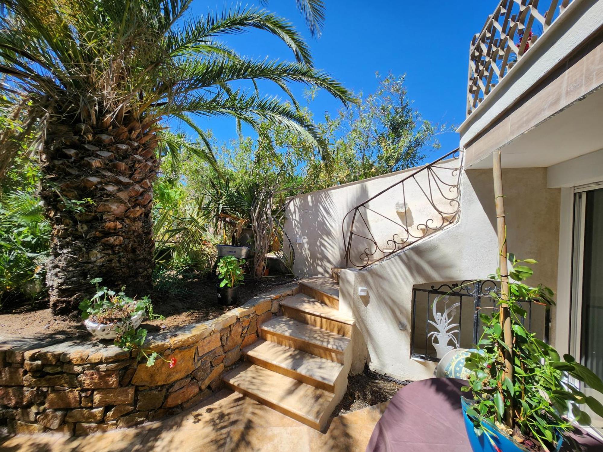 Les Rosieres Sainte Maxime-Golf De Saint Tropez, Climatisee מראה חיצוני תמונה